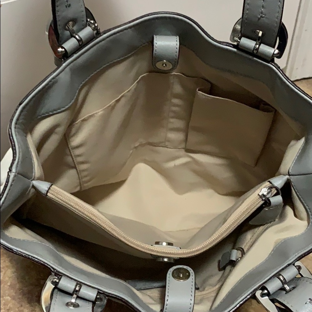 Coach small tote - Picture 3 of 3